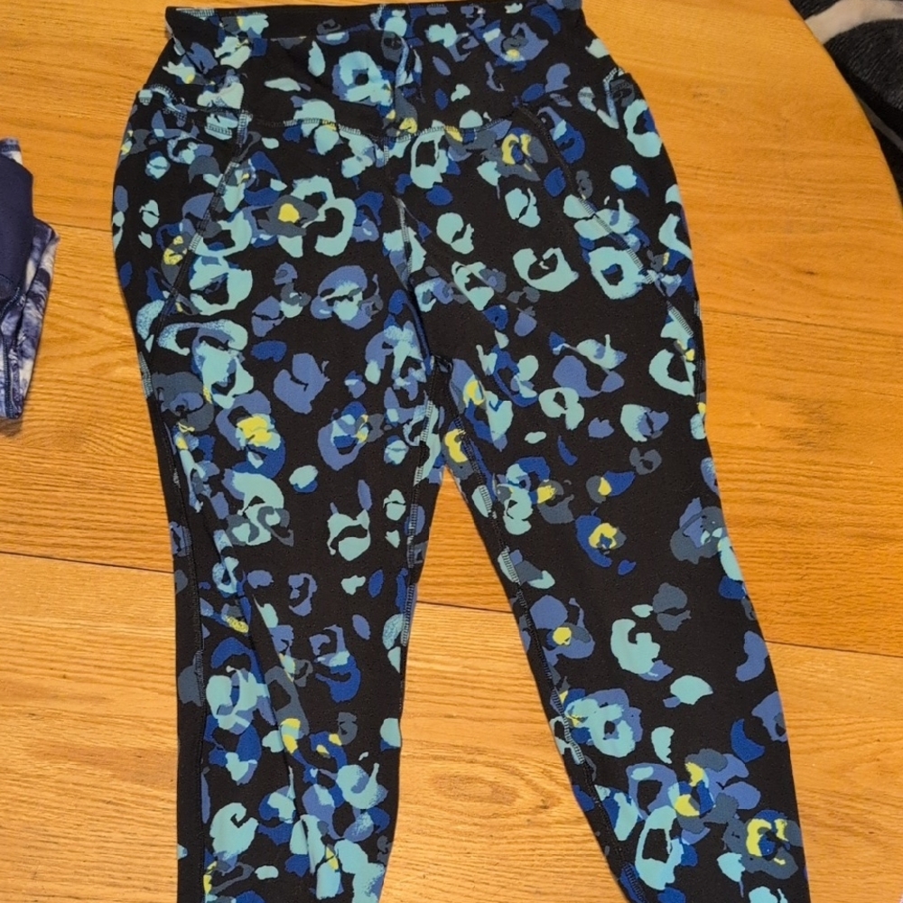 Livi Active Blue and Black Leggings with Watercolor Print
